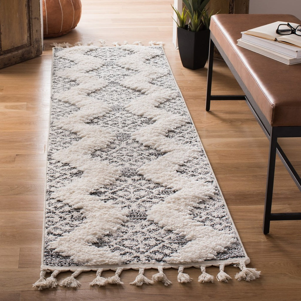 safavieh clearance moroccan tassel shag mts652f ivory rug