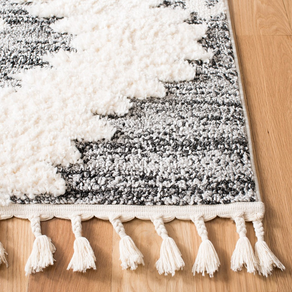 safavieh clearance moroccan tassel shag mts652f ivory rug