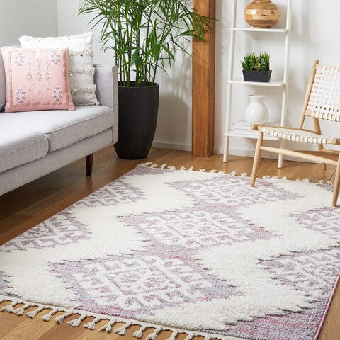 safavieh clearance moroccan tassel shag mts652u pink rug