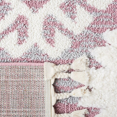 safavieh clearance moroccan tassel shag mts652u pink rug