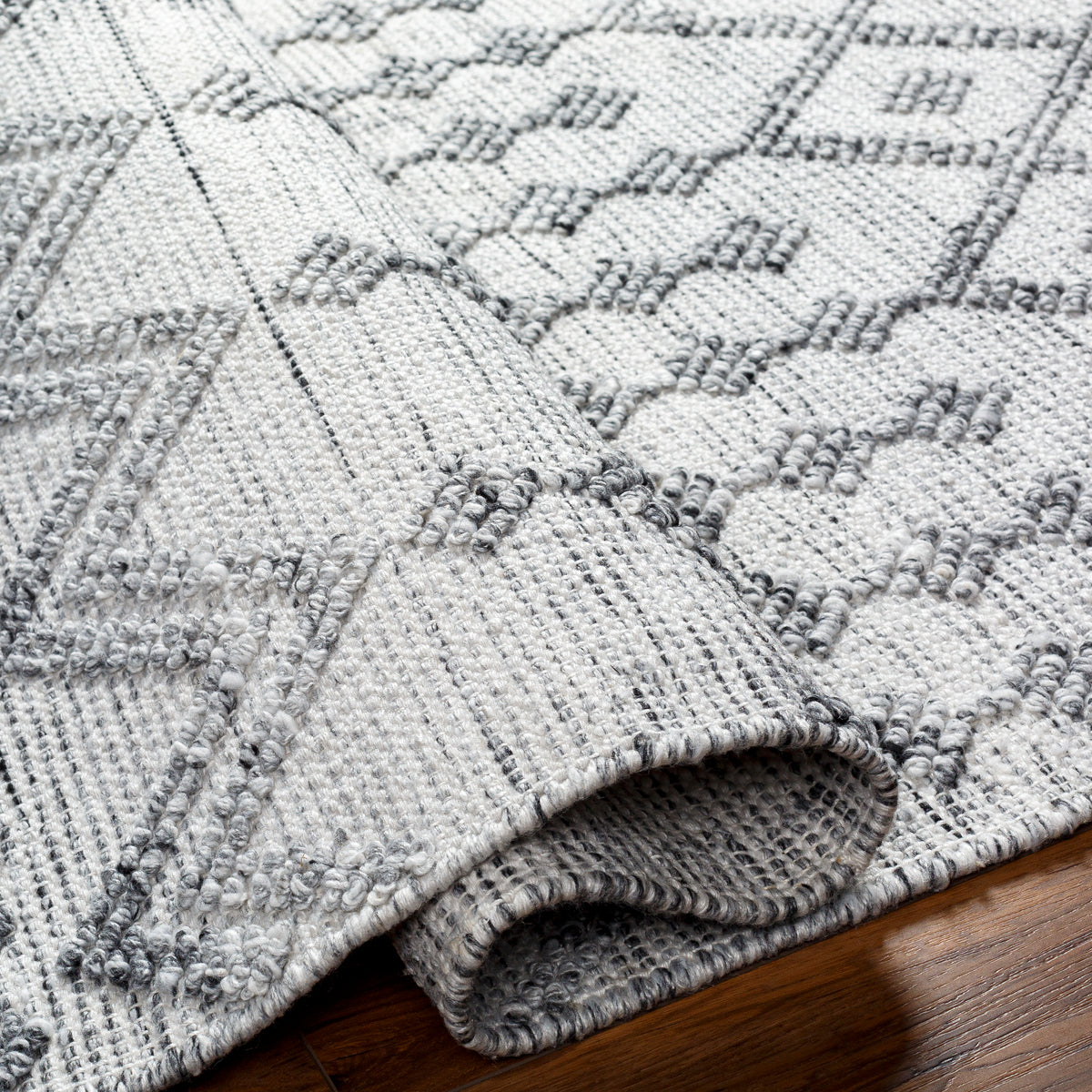 surya napoli npo 2301 white rug