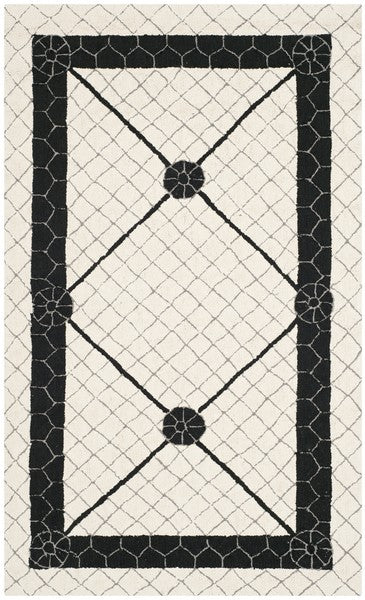 Safavieh Clearance Newport NPT429A Ivory Rug