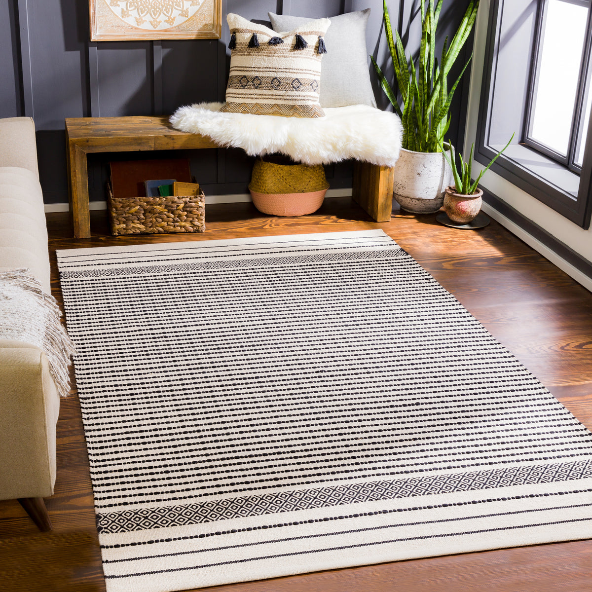 surya osasuna osa 2303 black rug