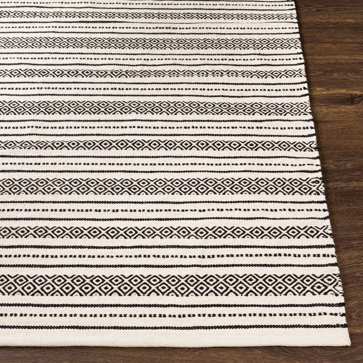 surya osasuna osa 2304 black rug