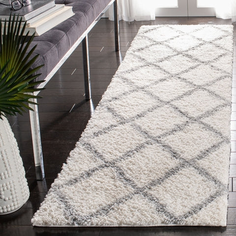 safavieh clearance parma shag pma521a cream rug