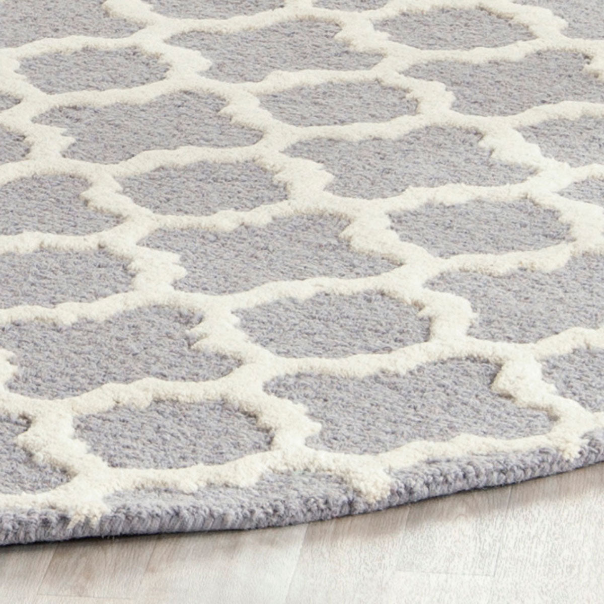 Safavieh Clearance Cambridge CAM130D Silver Rug