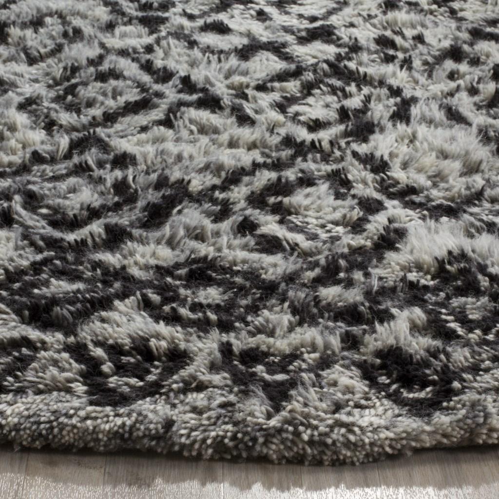 Safavieh Clearance Casablanca CSB845K Grey Rug