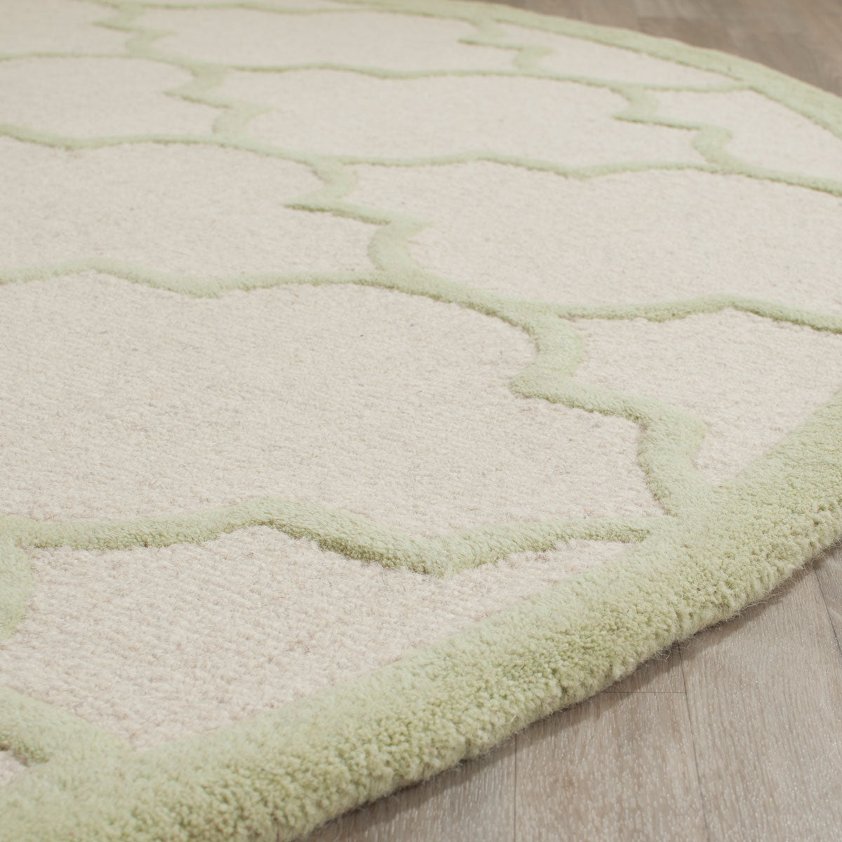 Safavieh Clearance Cambridge CAM134N Ivory Rug