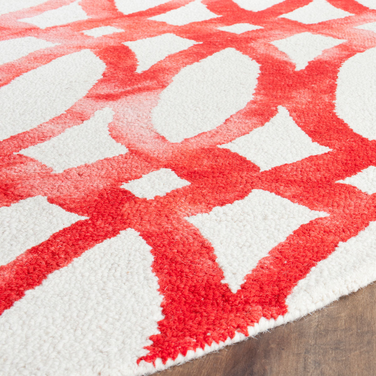 Safavieh Clearance Dip Dyes DDY675C Ivory Rug