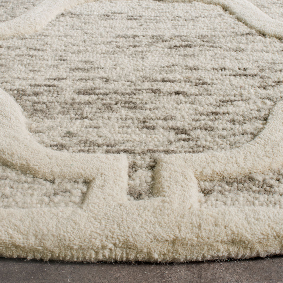 Safavieh Clearance Cambridge CAM727R Light Brown Rug