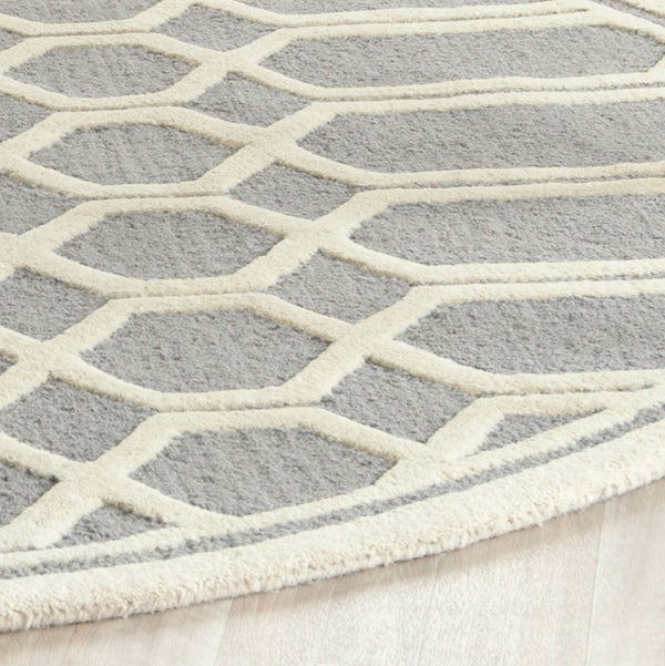 Safavieh Clearance Cambridge CAM138D Silver Rug