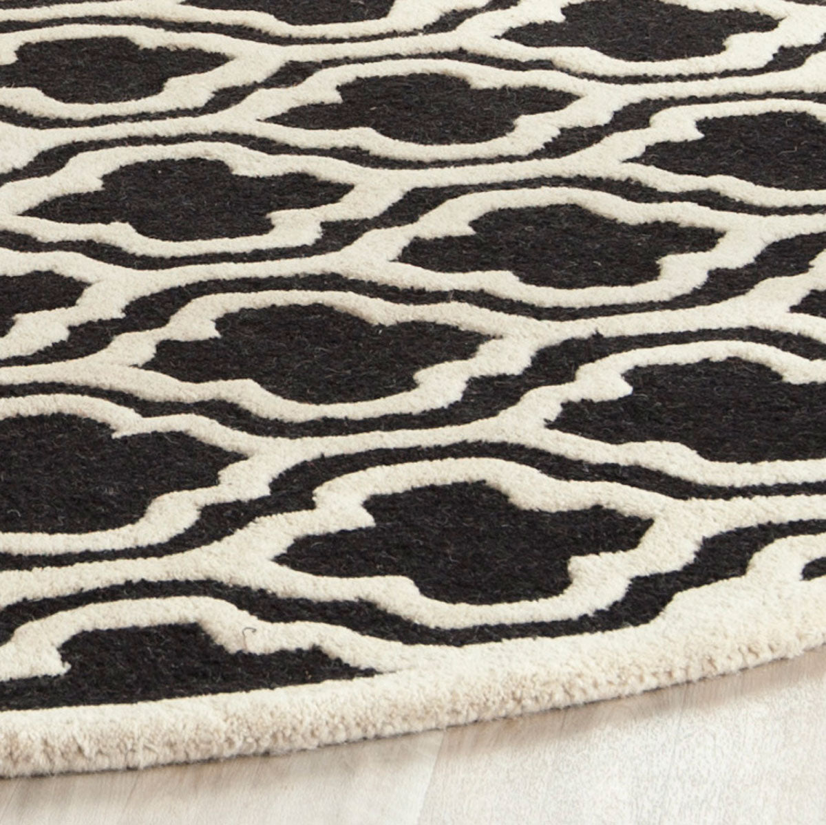 Safavieh Clearance Cambridge CAM132E Black Rug
