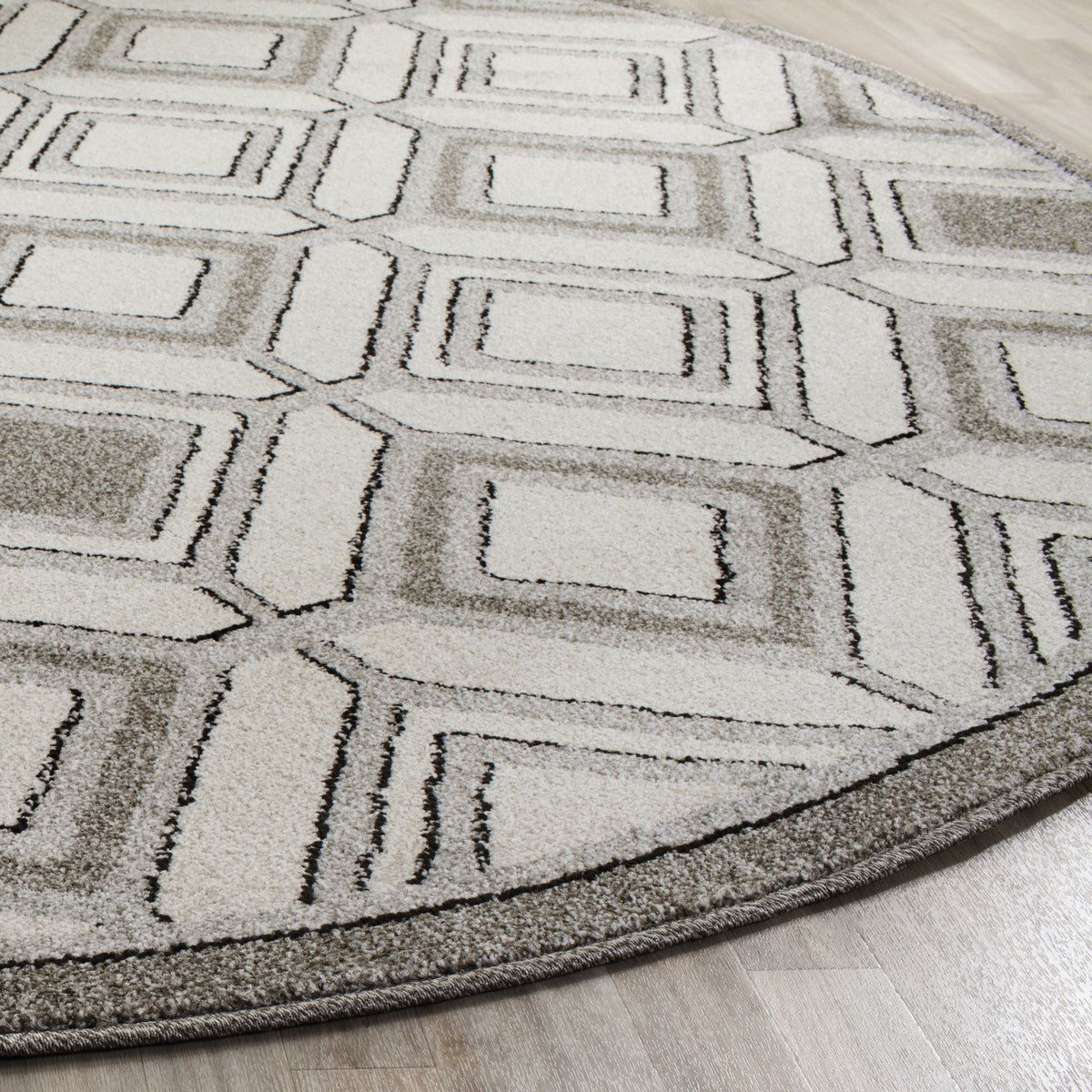 Safavieh Clearance Amherst AMT433E Ivory Rug