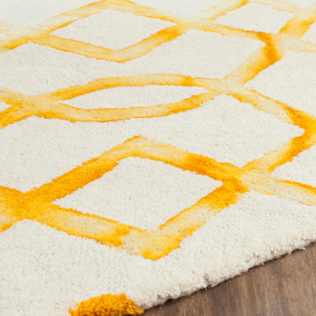 Safavieh Clearance Dip Dyes DDY712C Ivory Rug