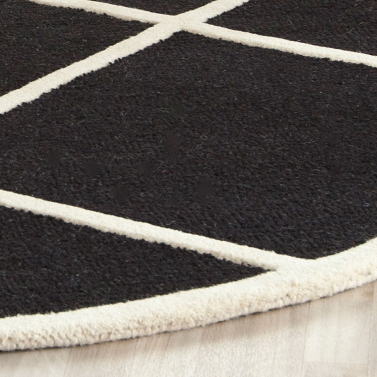 Safavieh Clearance Cambridge CAM136E Black Rug