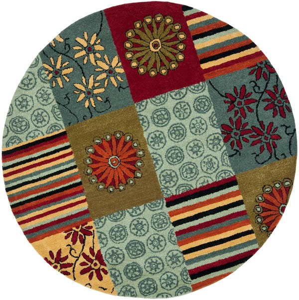 Safavieh Clearance Sohos SOH817A Multi Rug