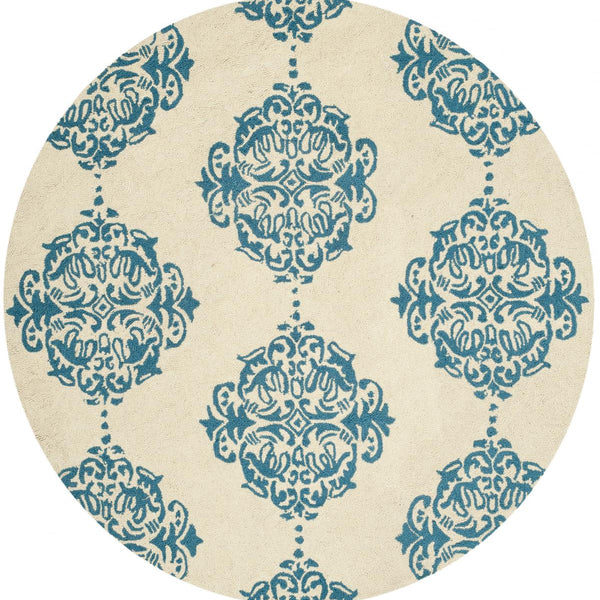 Safavieh Clearance Chelsea HK145A Ivory Rug
