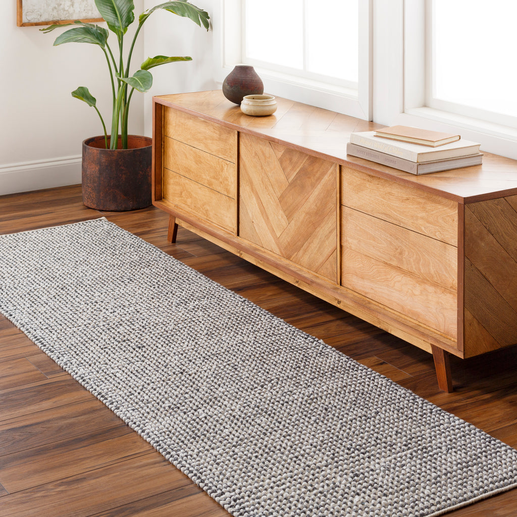 surya reika rek 2302 rug