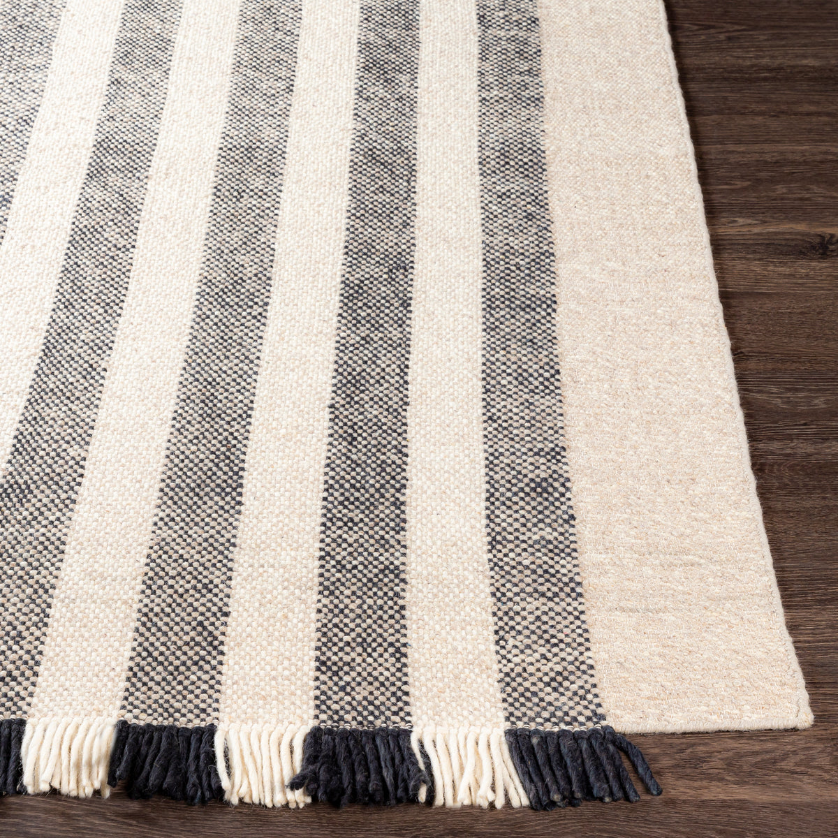 surya reliance rli 2302 black rug