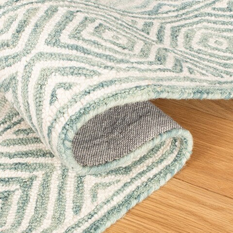 safavieh clearance roslyn ros351j green rug
