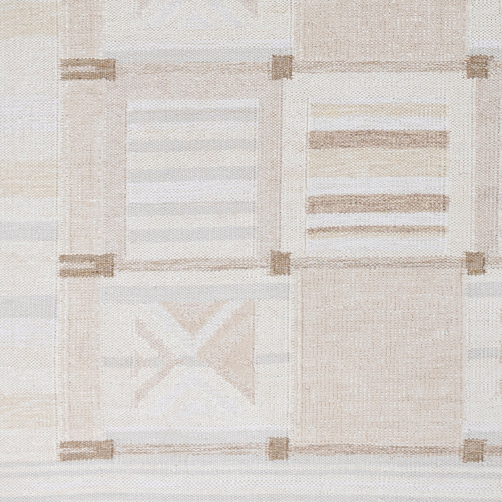 surya scandi scd 2302 tan rug