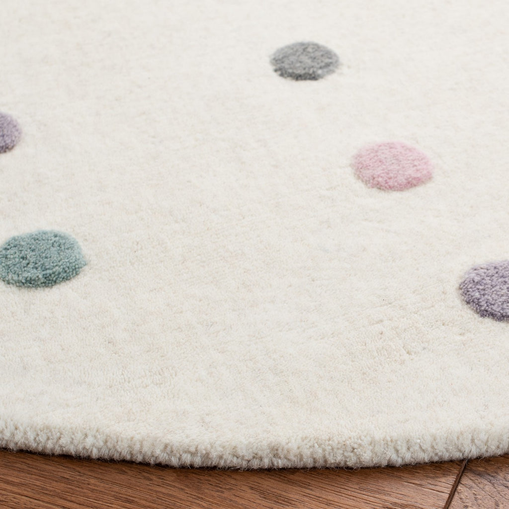 safavieh clearance safavieh kids sfk805a ivory rug
