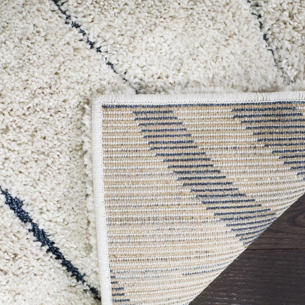 safavieh clearance shag sg472 1165 cream rug