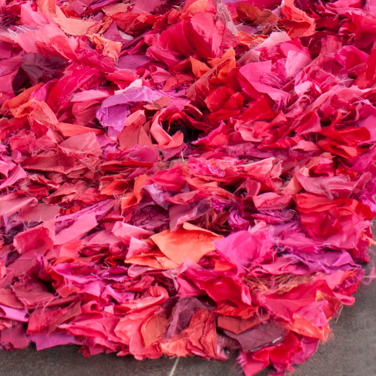 safavieh clearance rio shag sg951f fuchsia rug
