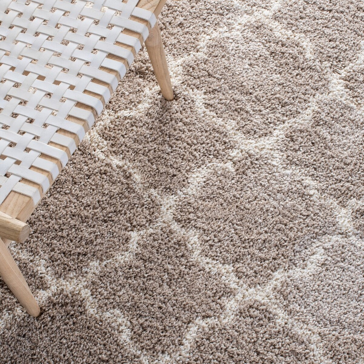 safavieh clearance hudson shag sgh282f beige rug