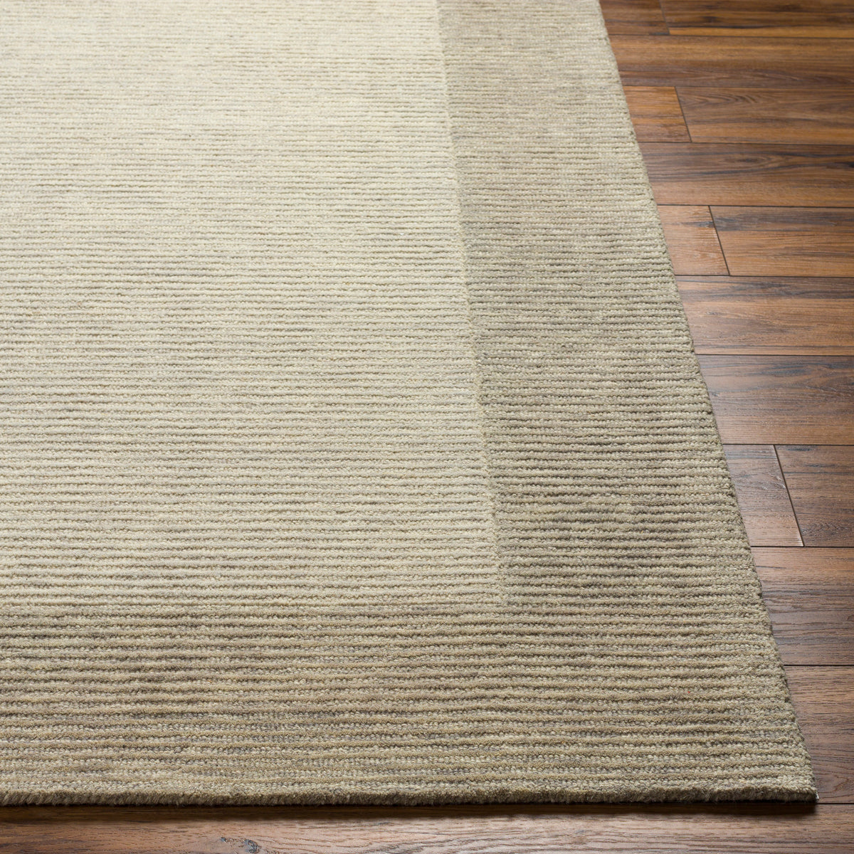 surya skylar slr 2301 rug