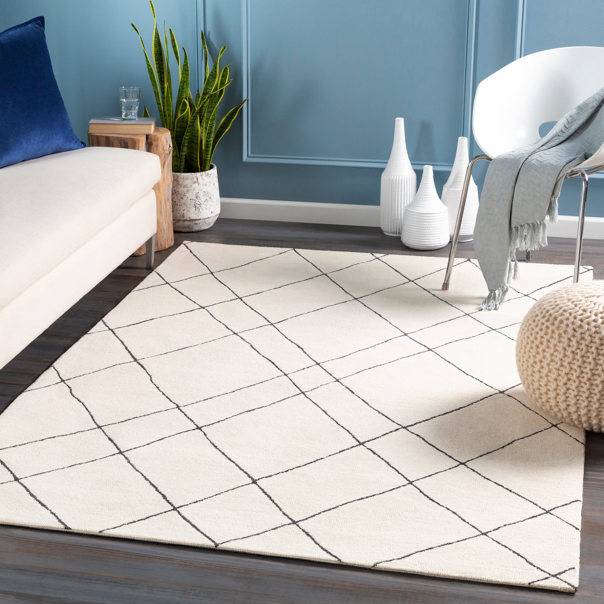Global Inspired Surya Sinop Black Rug | Indoor Rugs | Rugs Done Right 