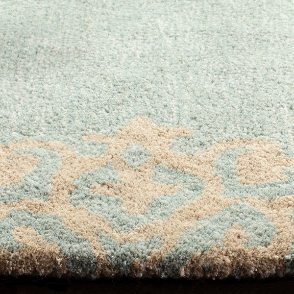 safavieh clearance soho soh724a light blue rug