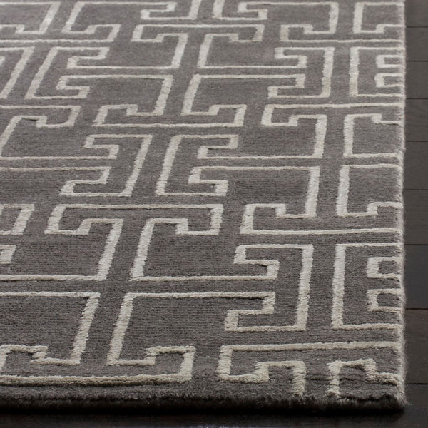 safavieh clearance tibetan tb832a grey rug
