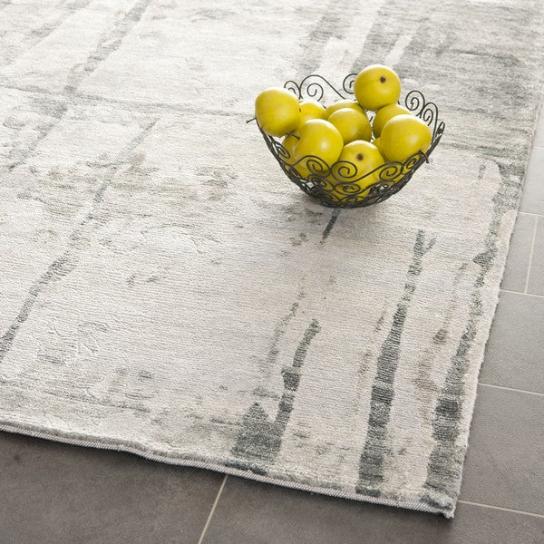 Safavieh Clearance Tibetan TB942A Grey Rug