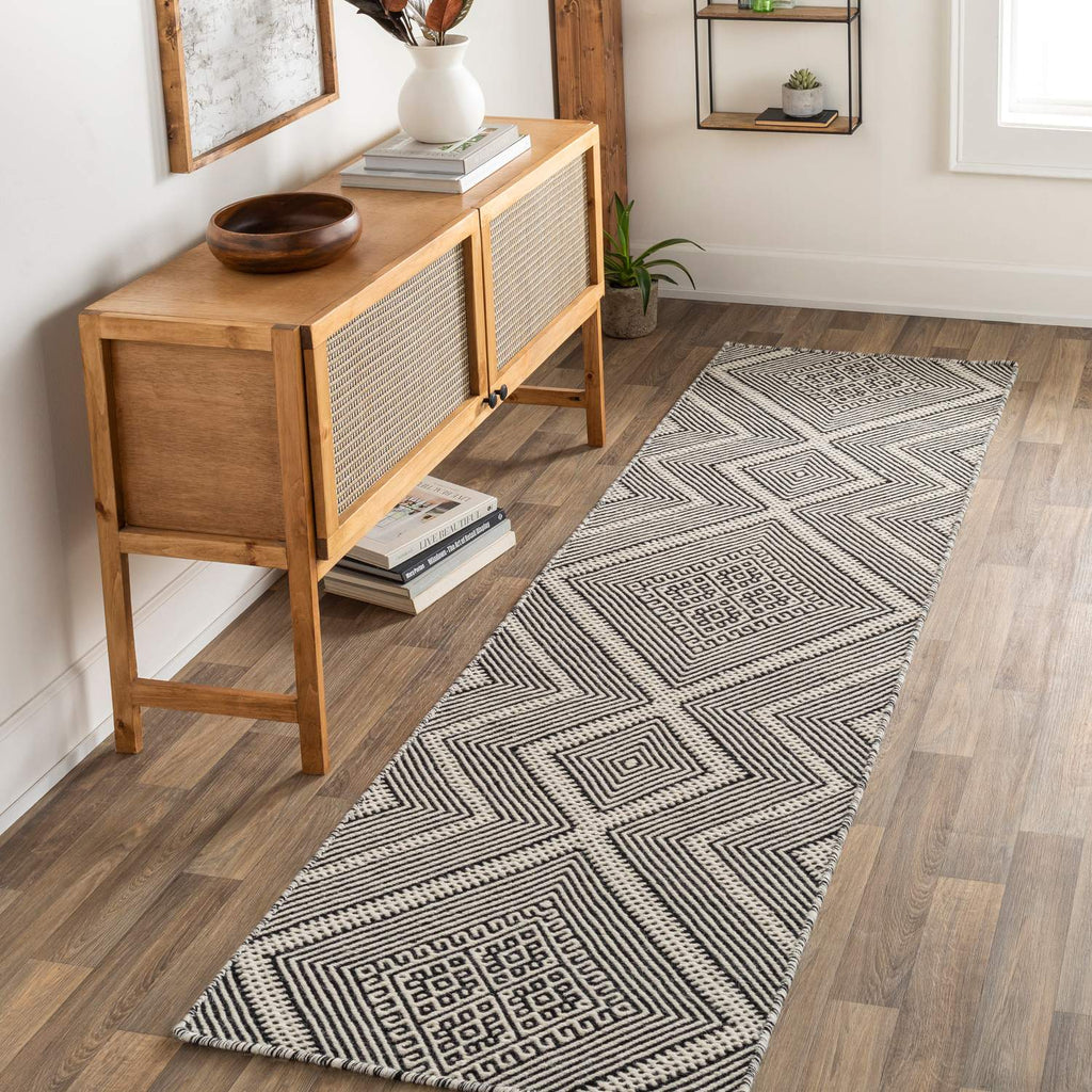surya mardin mdi 2308 black rug