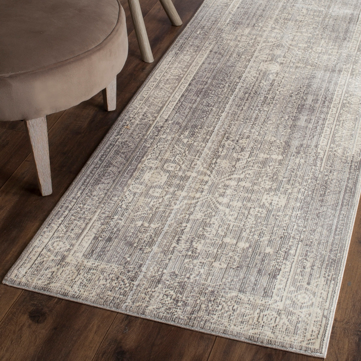 safavieh clearance valencia val212a mauve rug