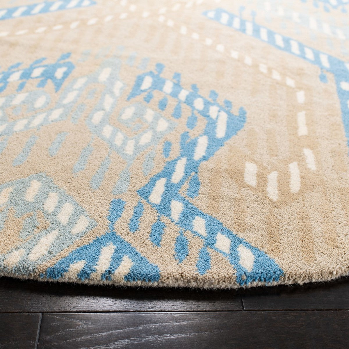 safavieh clearance wyndham wyd373b beige blue rug