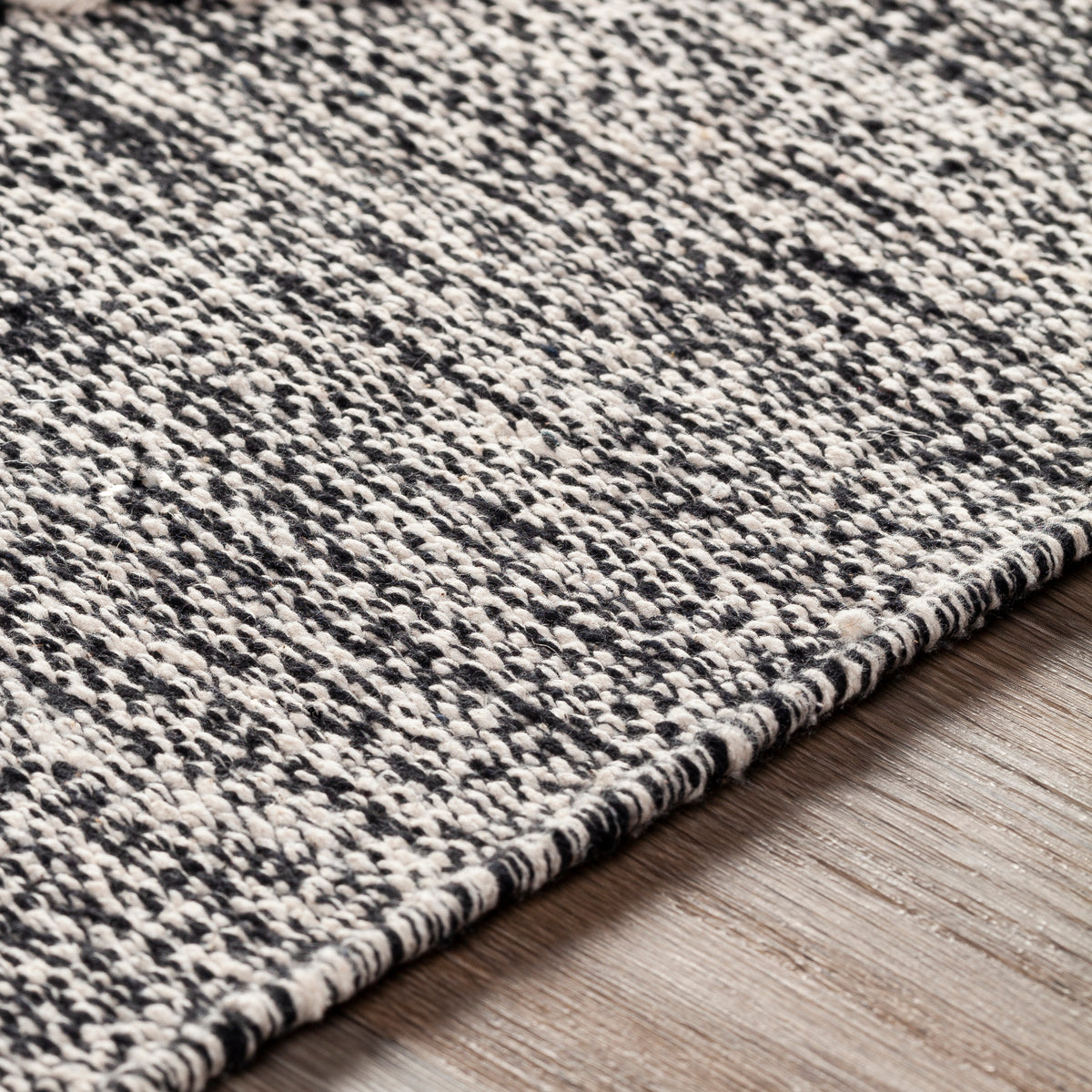 surya zanafi znf 2301 black rug